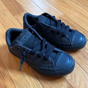 NWOB Little boys Converse All Star slip on 30% off bundles